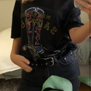 T-shirt - Oversize i storlek S 