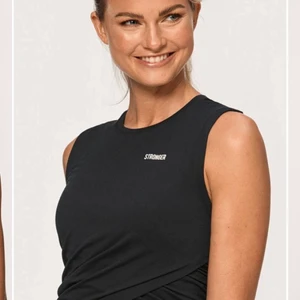 Stronger topp  - Stronger topp , i storlek S 
