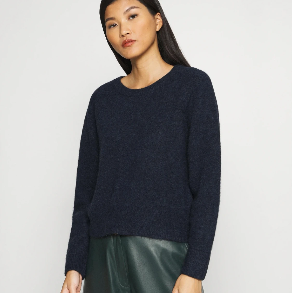 Stickad tröja ”o-neck short” 