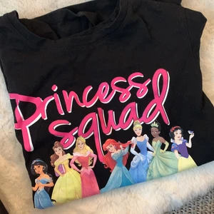 New yorker  - Ifrån new yorker ( original pris 100kr ) storlek s  ( andvänd ett par gånger )