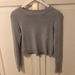 Stickad tröja  - Stickad tröja från H&M💗 köparen står för frakt! Skriv för fler bilder!