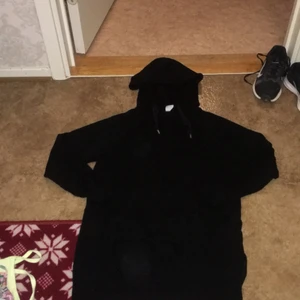 Tjock tröja  - Gott skick jag har typ aldrig använt den 