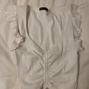 Zara topp - 50 + frakt, perfekt till sommaren 🤩
