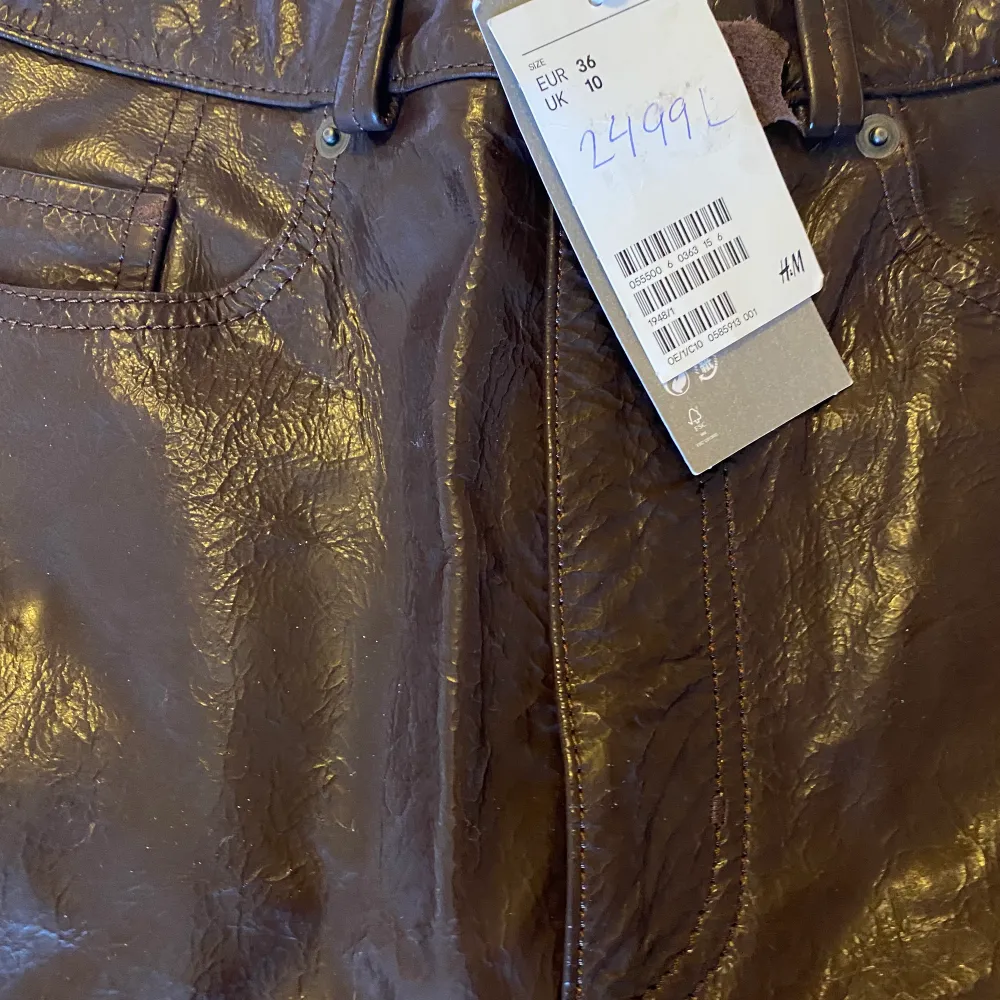 Shiny  leather , new, too little new price 2499kr. Jeans & Byxor.