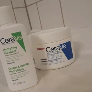 Cerave - 340g Cerave moisturising cream                                       88ml Cerave hydrating cleanser                                       Ny köpt bara testat 120kr för båda 