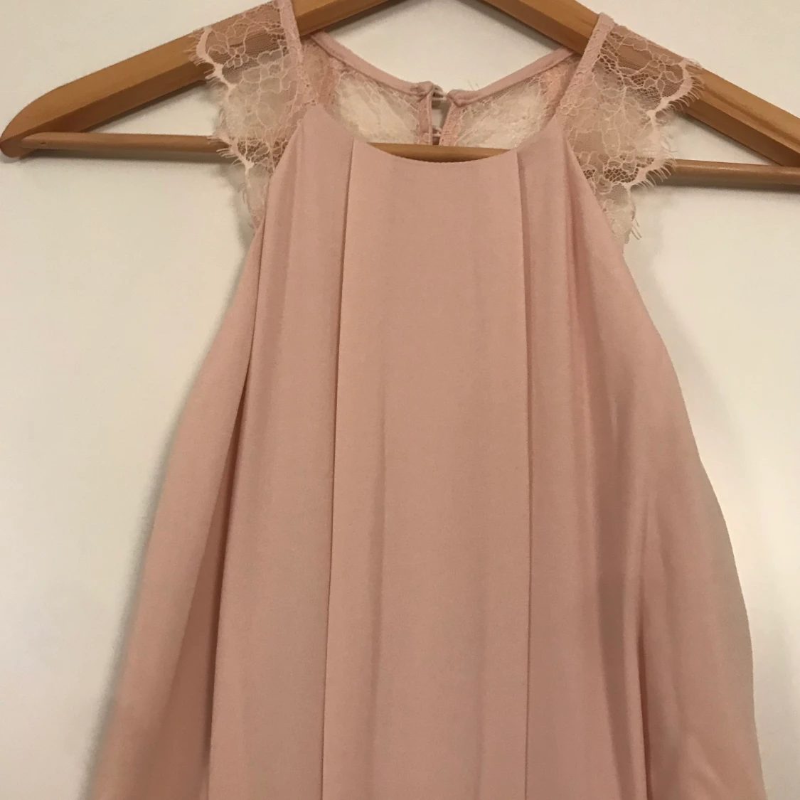 Balklänning ej använd. Storlek S/M - 90