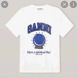 SÖKER - ❤️SÖKER❤️ en ganni tröja runt 100-400kr, om du vill sälja en av dem där så hör av dig. ❤️