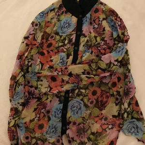 En blus från HM - Aldrig använt 