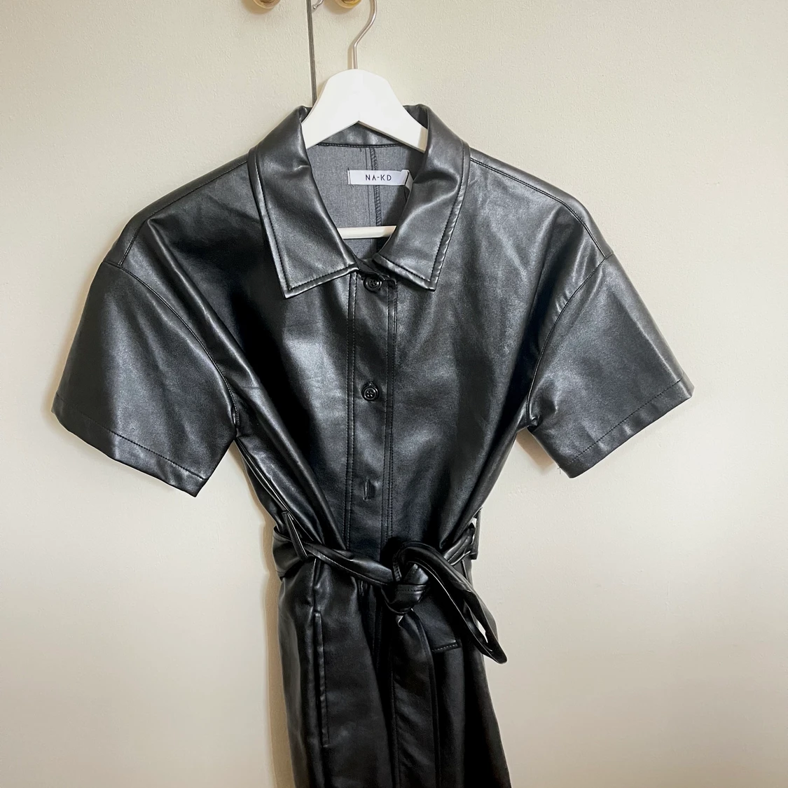 Faux leather dress svart strl. 36 - 90