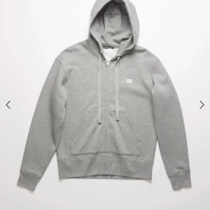 Acne zip hoodie - Söker denna acne studios zip hoodie!! Hör av er om ni säljer💘💘