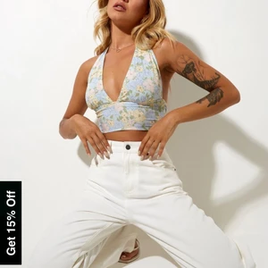 Mönstrad topp  - Fin topp från Motel Rocks, aldrig använd då den är för liten. Storlek S men skulle säga mer åt XS. Frakt 50kr 💕