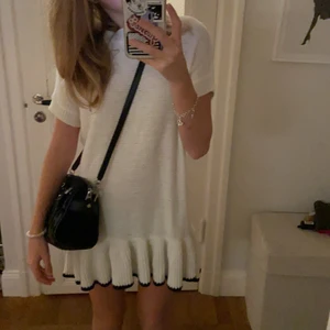 Så fin klänning - Säljer nu denna as söta och sköna stickade klänningen ifrån zara barn❤️