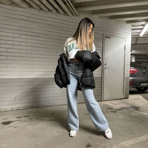 Jeans  - Säljer mina vintage jeans 💖🧚🏻‍♀️hör av er för fler frågor 