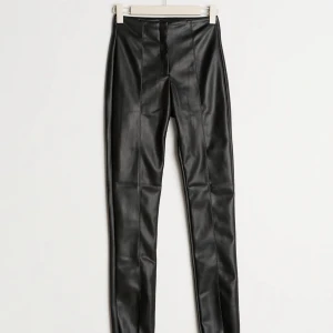 Skinnbyxor  - Använda en gång. Fler bilder kan skickas