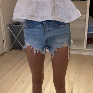Blåa jeans shorts  - Snygga jeans shorts❣️