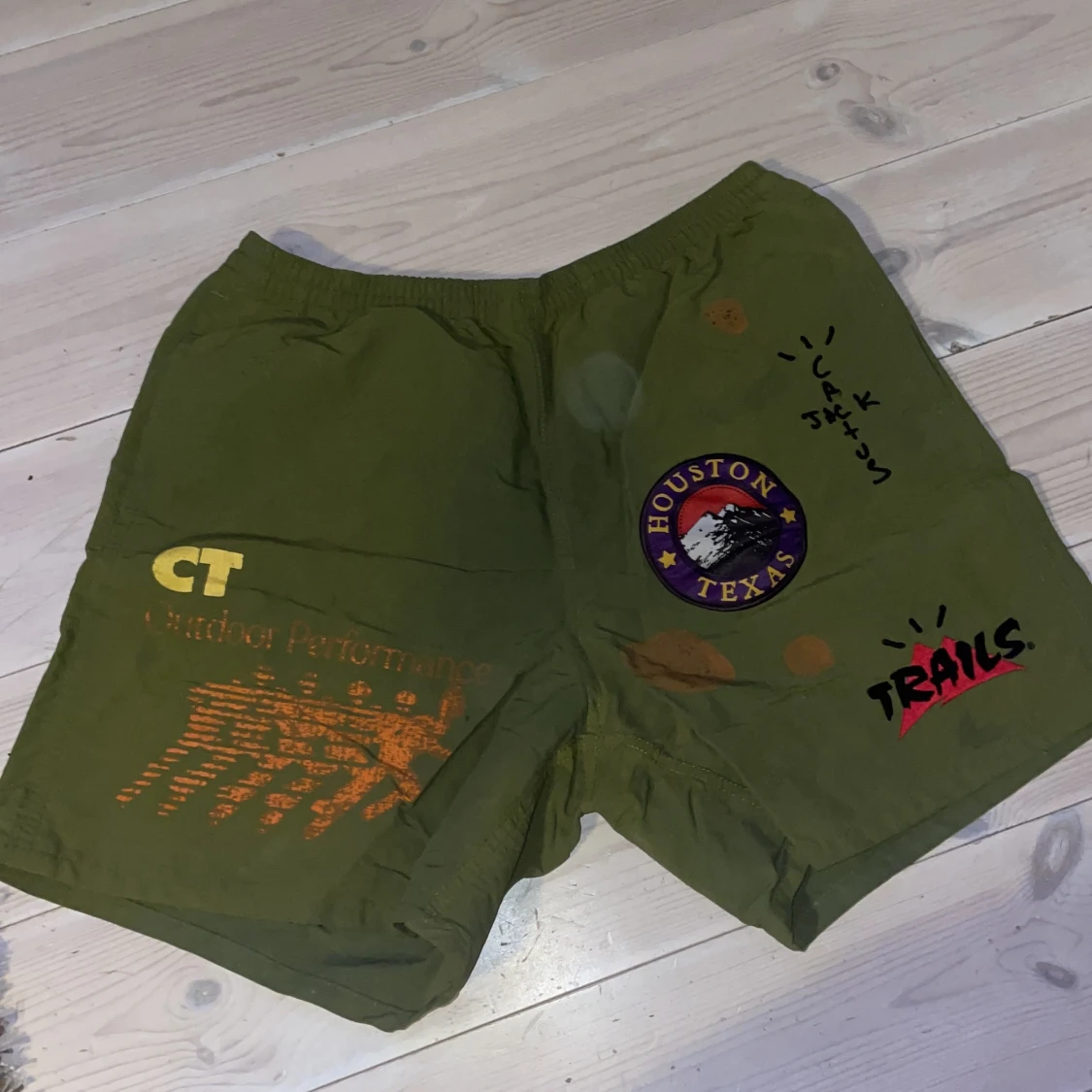 Travis Scott shorts