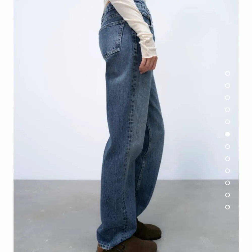 Intressekoll på dessa slutsålda Zara jeans i storlek 38,, säljer på grund av att jag ej använder,, prislapp är även kvar på. Skriv privat för fler bilder och endast seriösa köpare & och köpare står för frakt . Jeans & Byxor.