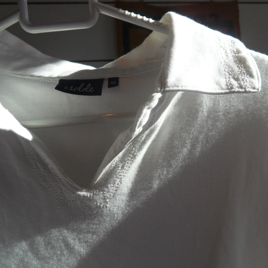 Tshirt med broderad krage - 91