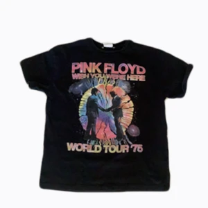 pink floyd t shirt - super najs “pink floyd” t shirt 💘