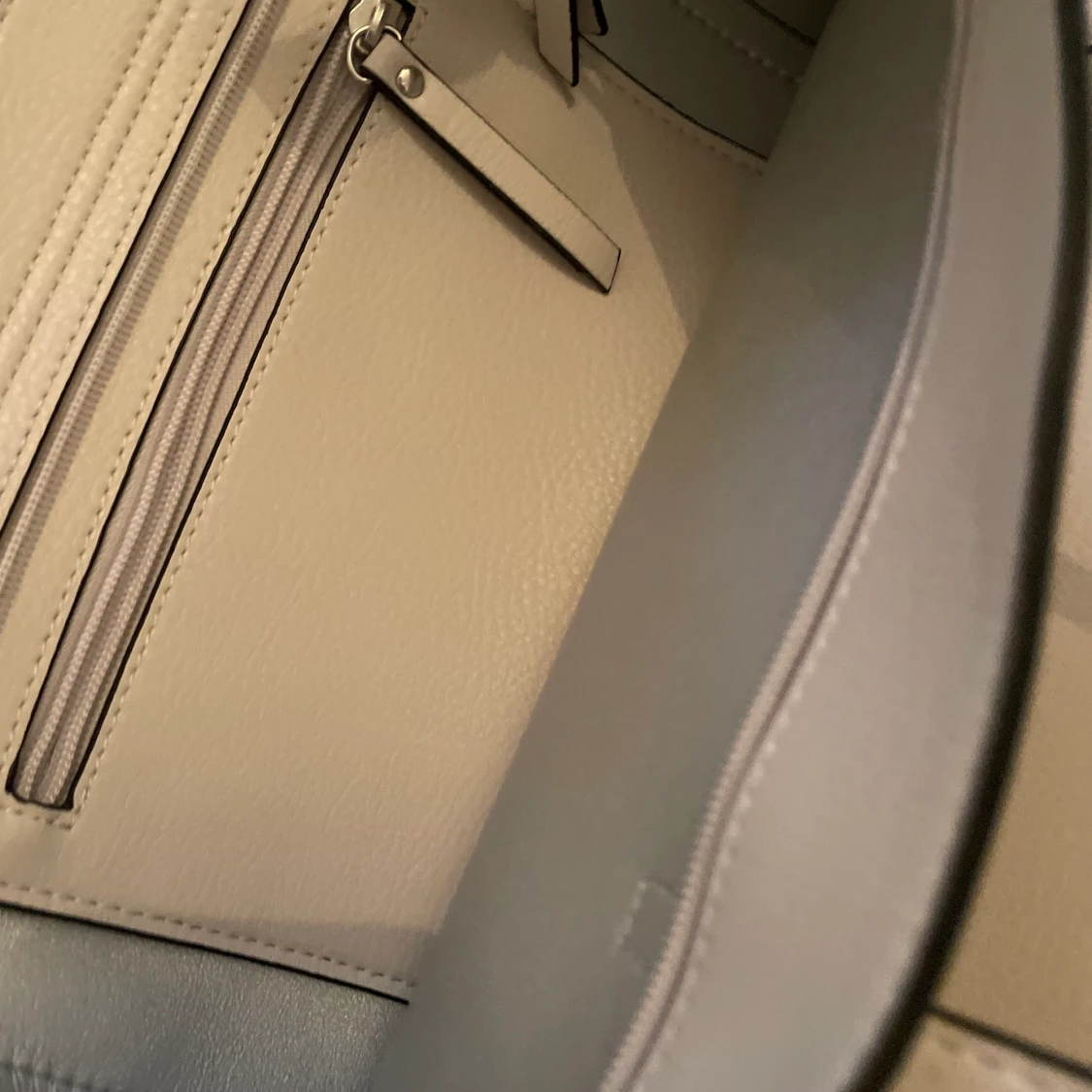 Beige väska  - 91
