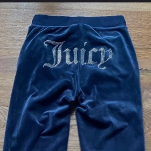 Juicy couture  - Skriv till mig för nya bilder nytt skick och super fina 