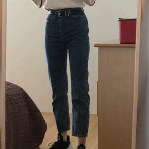 Sandro jeans. Bought them one year ago, in excellent condition, really good quality. Sadly a little short on me (My height is 178 cm). They are size 36