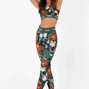 Stronger sett - Säljer nu mitt stronger sett använt sparsamt men i bra skick. Man får byxorna och toppen för priset ovan. Kan även mötas upp i Nyköping.🥰😊