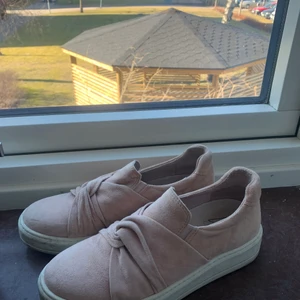 skor - Fina vår/sommarskor🤎