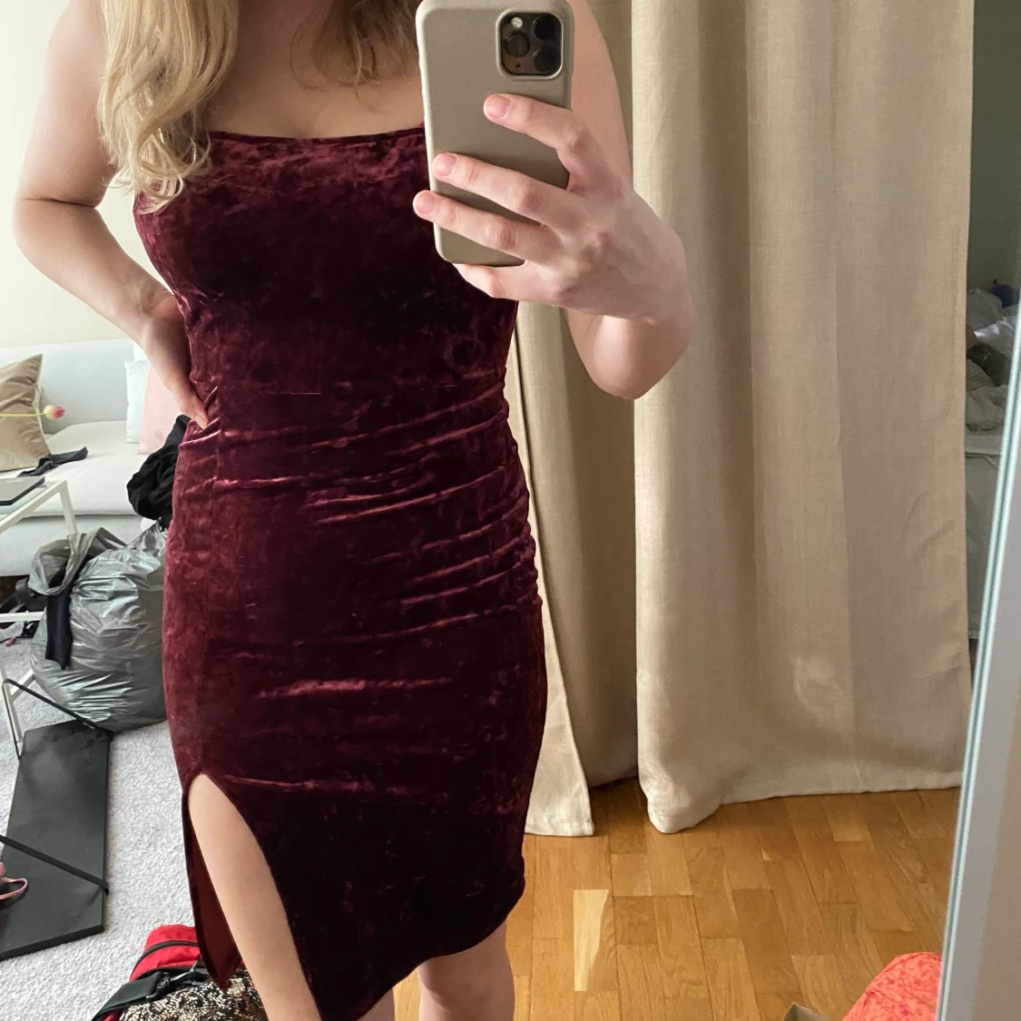 Velvet klänning strl S