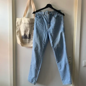 Vintage jeans - Snygga vintage högmidjade jeans 🪴