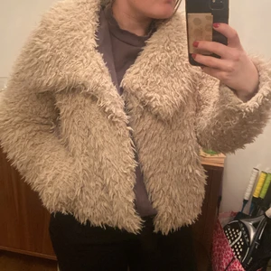 Jacka Zara - Jacka från Zara i storlek S, passar även en mindre M. 