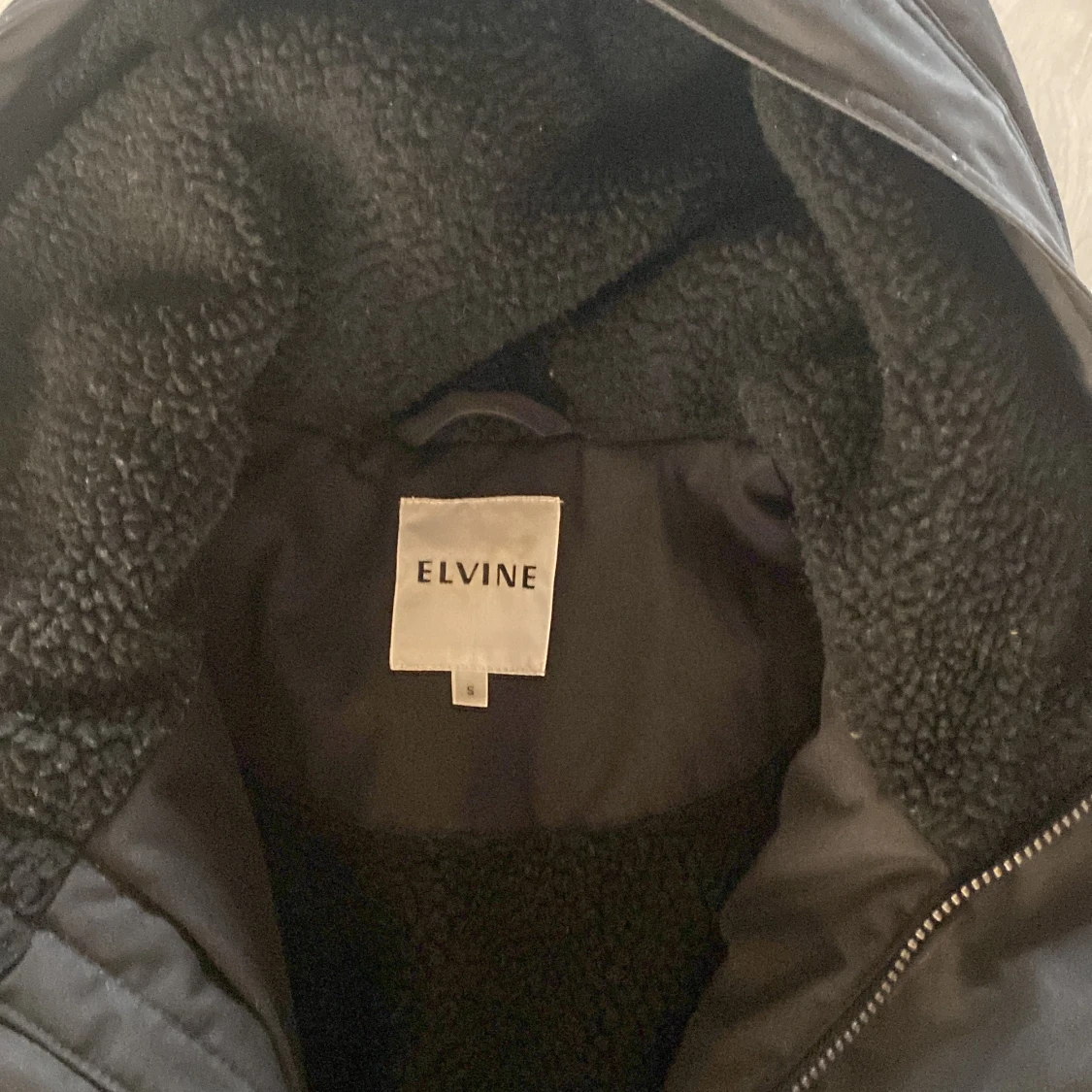 Elvine Jacka unisex st S - 90