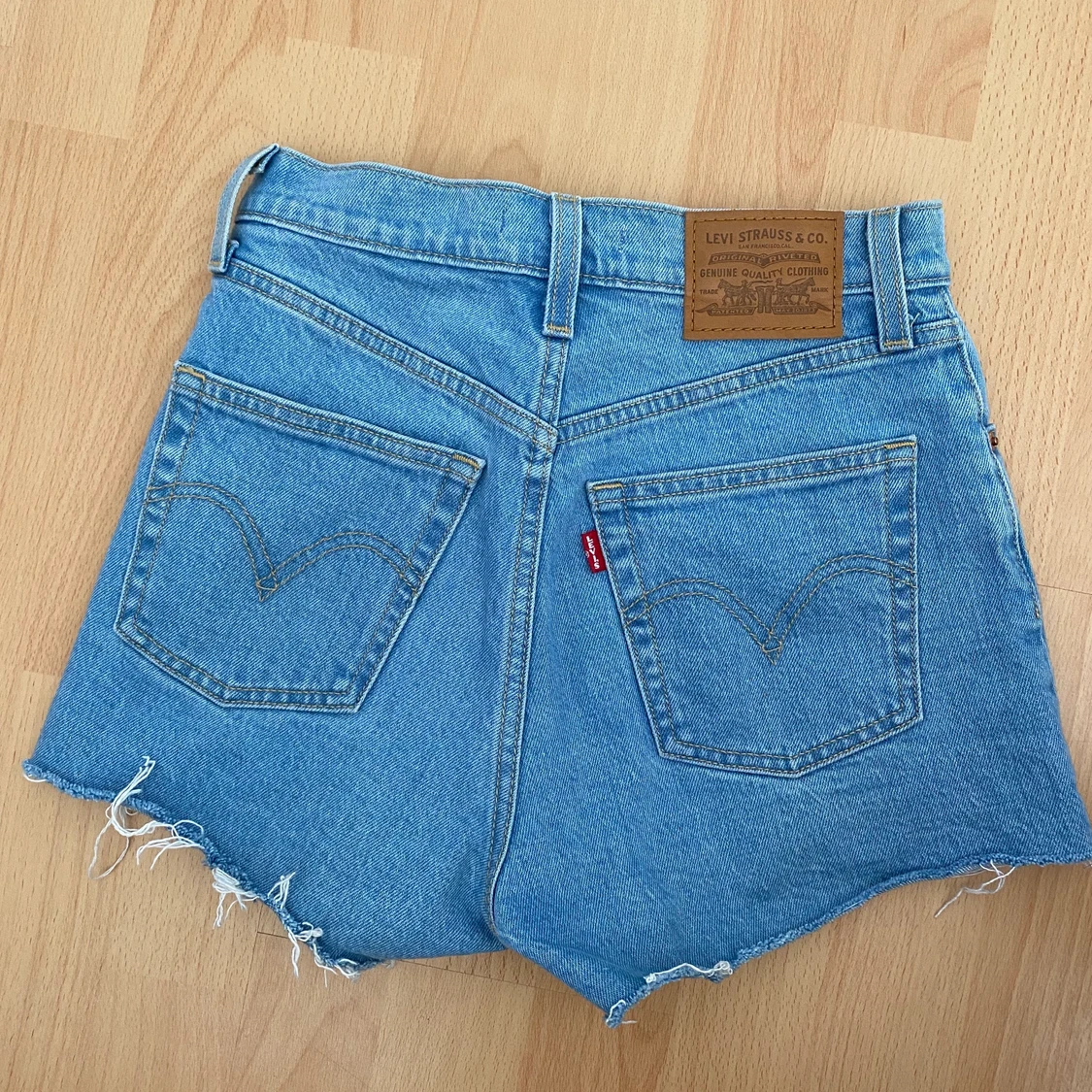Levis shorts - 90