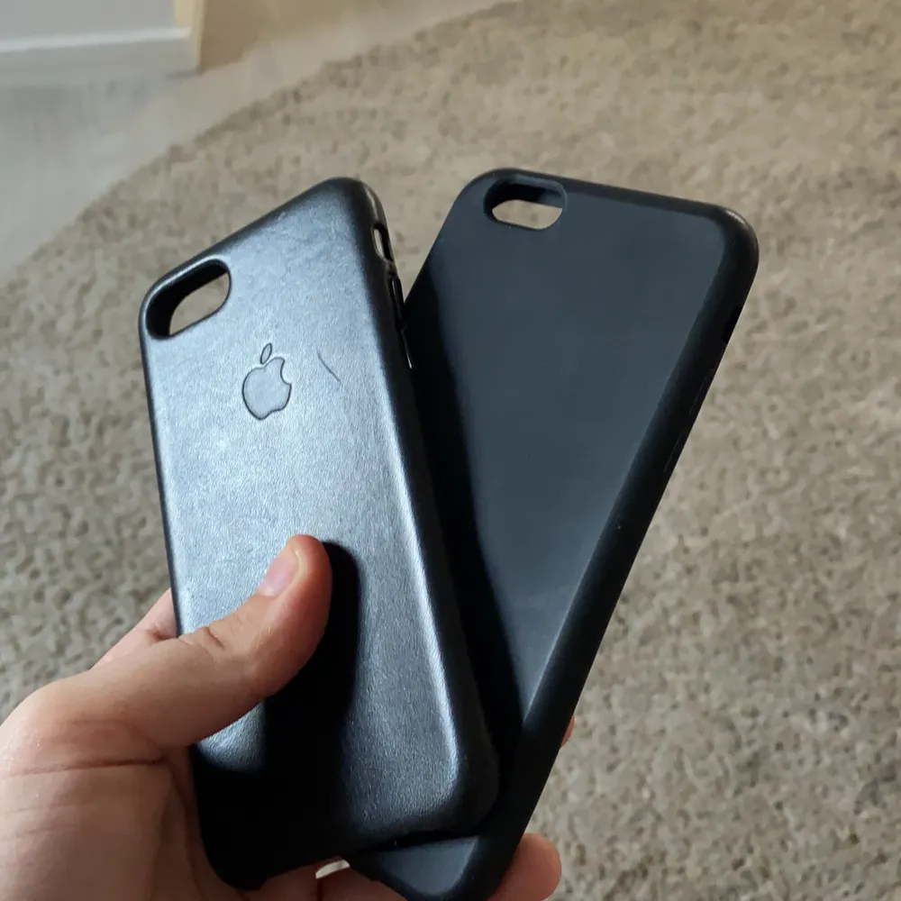 Ny case till ip 6/6s, de två är ny. Case med Apple är  silikon och det andra är gummi. 25kr/st . Övrigt.