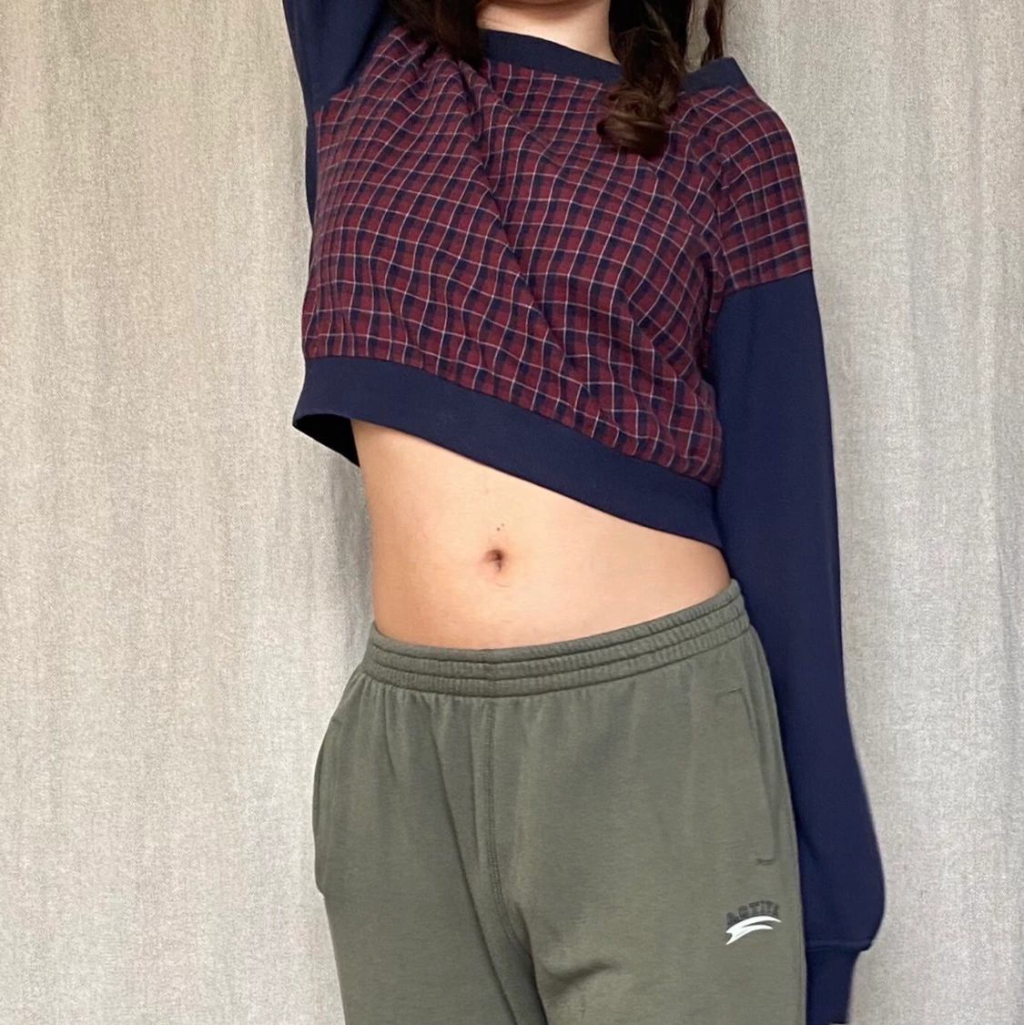 Croppad tjocktröja - 90