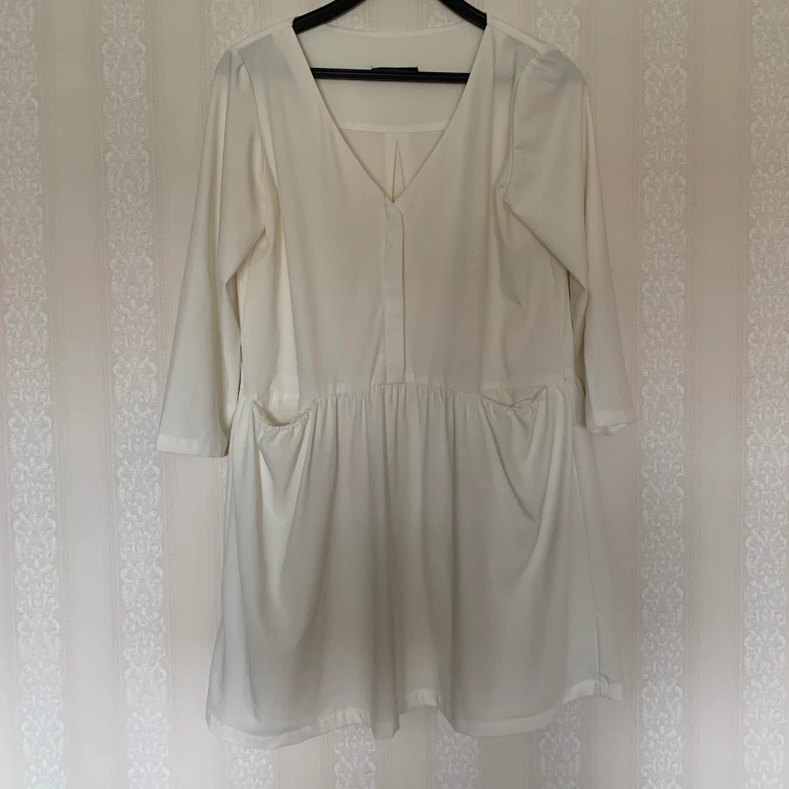 Trekvarts ärm klänning från mango