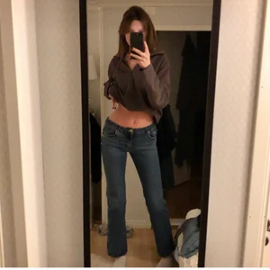Snygga trendiga jeans, zara  - Snygga jeans men som är för små, passar inte, nyskick! 