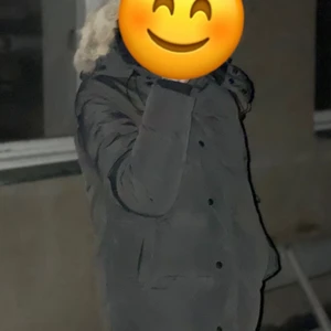 Canada goose stl M - Black label. Som ny. Använd en månad ungefär