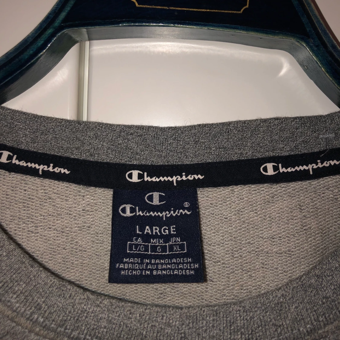 Champions sweatshirt storlek L - 90