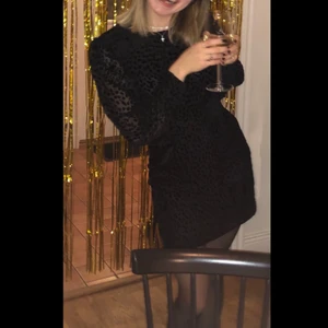 & other stories dress - Svart klänning från Stories, nypris ca 800kr