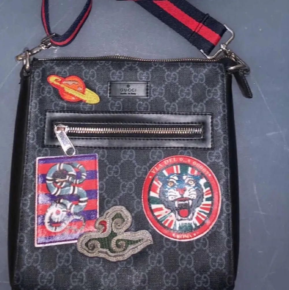 Gucci väska AAA kopia sällsynt modell . Accessoarer.