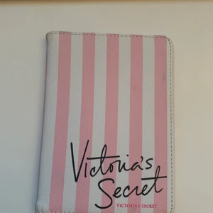 Victoria secret pass kort - Frakt ligger mellan 24-36kr