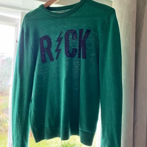 Zadig tröja  - Säljer min helt oanvända zadig Voltaire tröja. Ordinarie pris är 1450kr men säljer för 750 plus frakt❤️