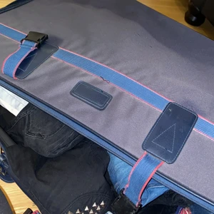 Bara jeans orkar inte mer för ikväll , kommer upp senare imor  - Har massa olika jeansen från 40kr -350kr läggs upp en annan dag , efter jeansen kommer de toppar och annat 