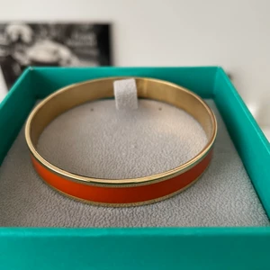 Oanvänt Sophie by Sophie armband  - Orange och guldigt armband! 