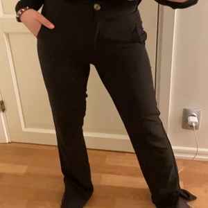 Kostym byxor  - Sjukt snygga kostym byxor som sitter som en smäck!! 