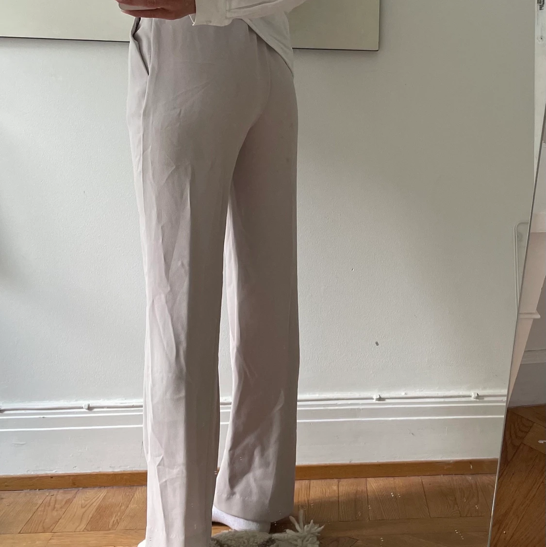 KOSTYMBYXOR MANGO  - 90