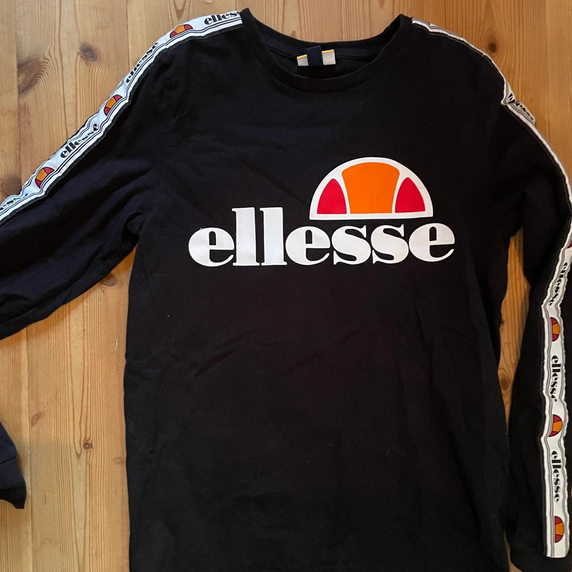 Ellesse tröja