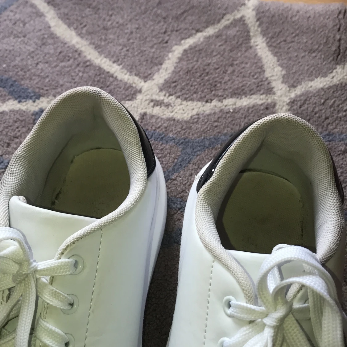 Truffle Collection Sneakers strl. 41  - 90