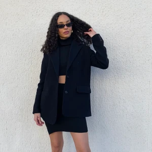 Oversized Wool Blazer Size S - En oversized blazer i Wool. Köpt på &otherstories förra våren. Använd ca 3 ggr. Storlek S 